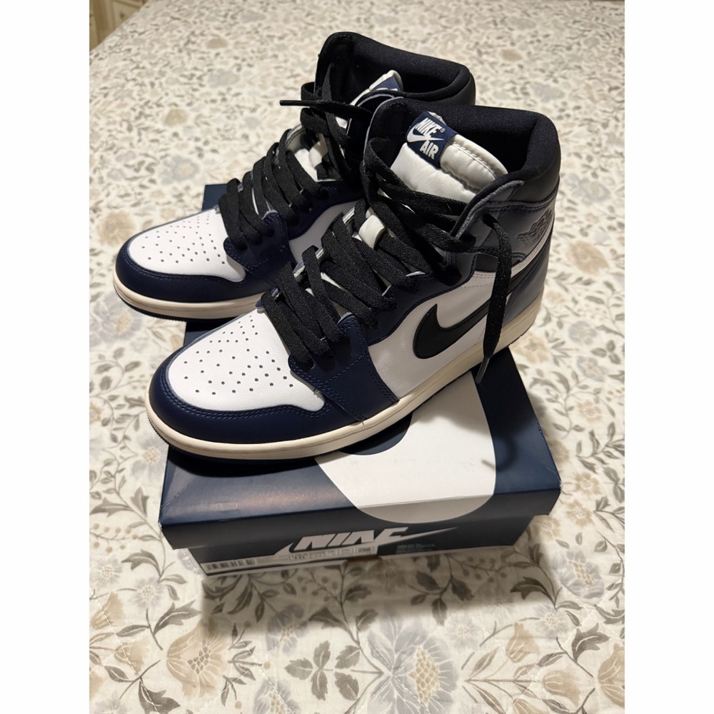 Air Jordan 1 Retro High OG Midnight Navy & Black - 10 - NEW!